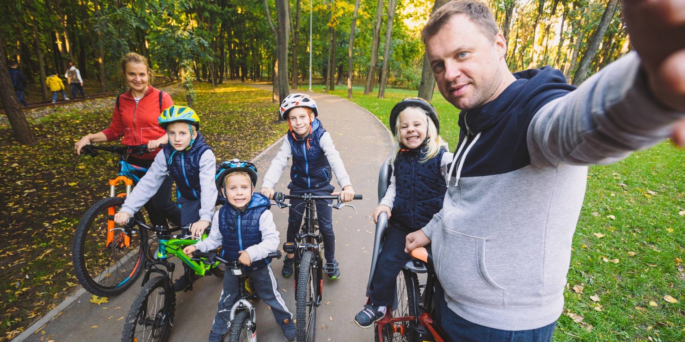 Promoting Active Lifestyles: Family-Friendly Sports and Games for Everyone