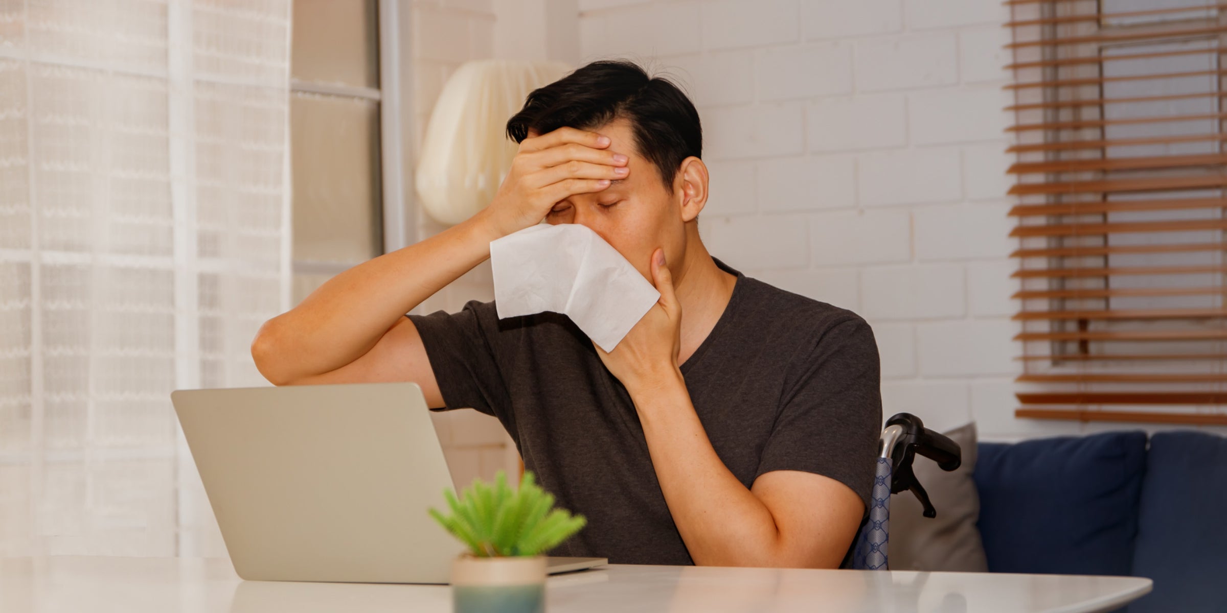 Clearing the Air: How Eye Massage Can Reduce Sinus Congestion