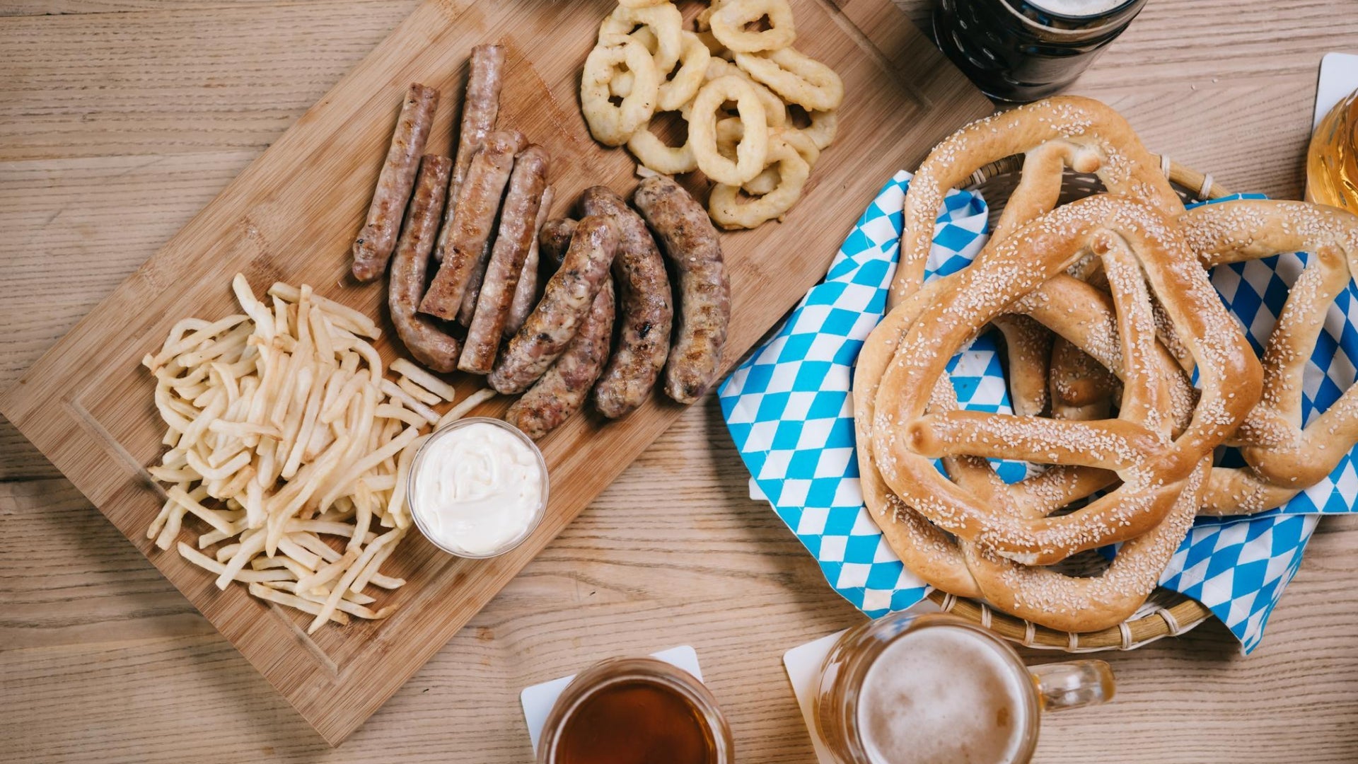 5 Famous Snacks to Savor During the Autumn Season