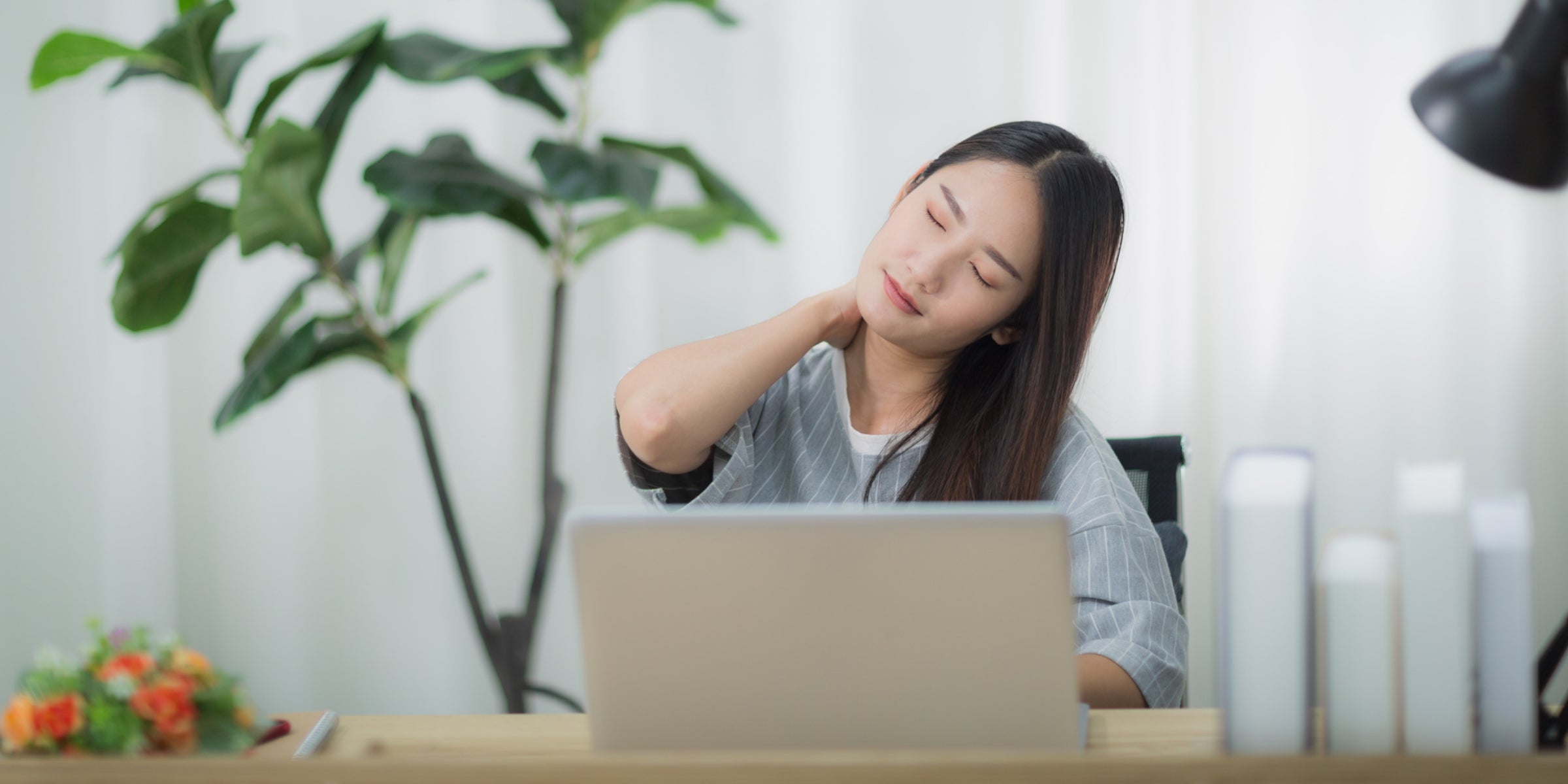 How to Give Yourself a Back Massage