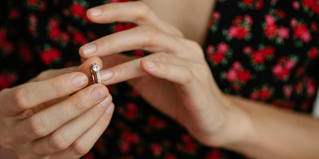 Thumb vs. Finger: Where Should You Wear Your Smart Ring?